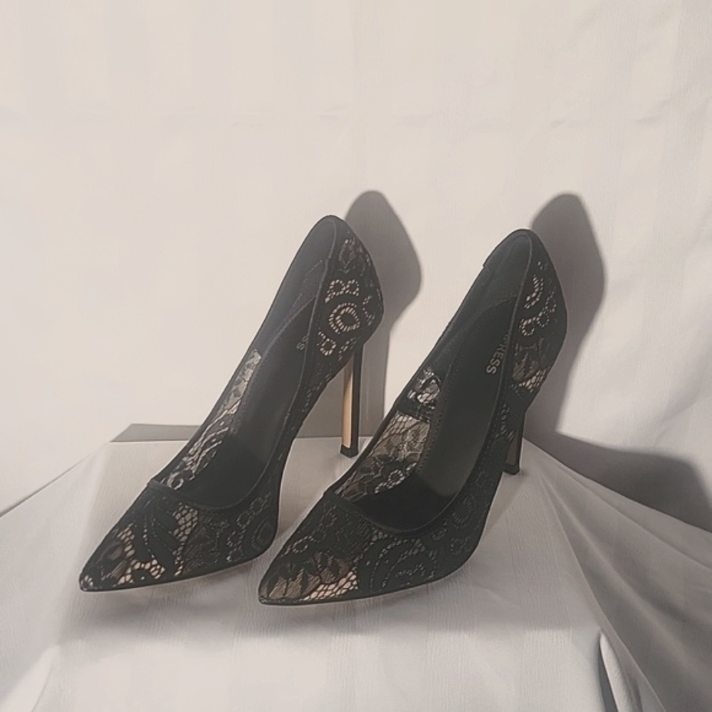Express Woman's Black Lace 5" High Heels, Size 9, NWT